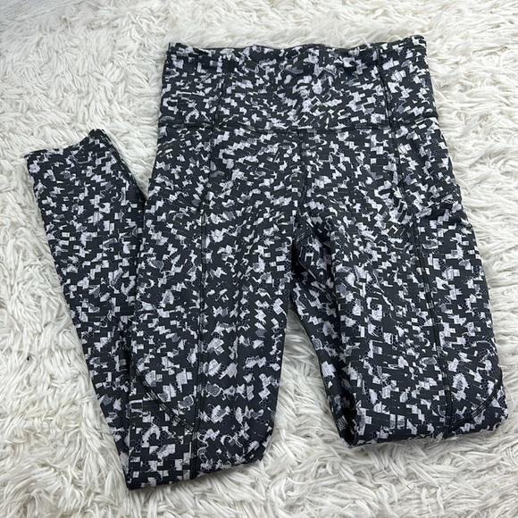 lululemon athletica Pants - Lululemon Fast and Free Tight II 25" *Non-Reflective Nulux Pace Lace Graphite Gr